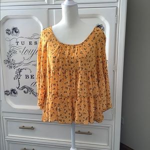 Falls creek gold flow top size M